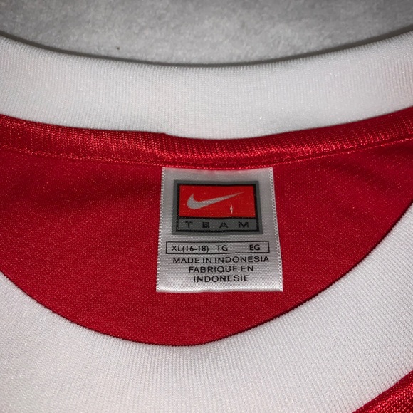 NIKE. Team Red & White Jersey. Sz Youth XL. Virtually new! - Picture 5 of 14